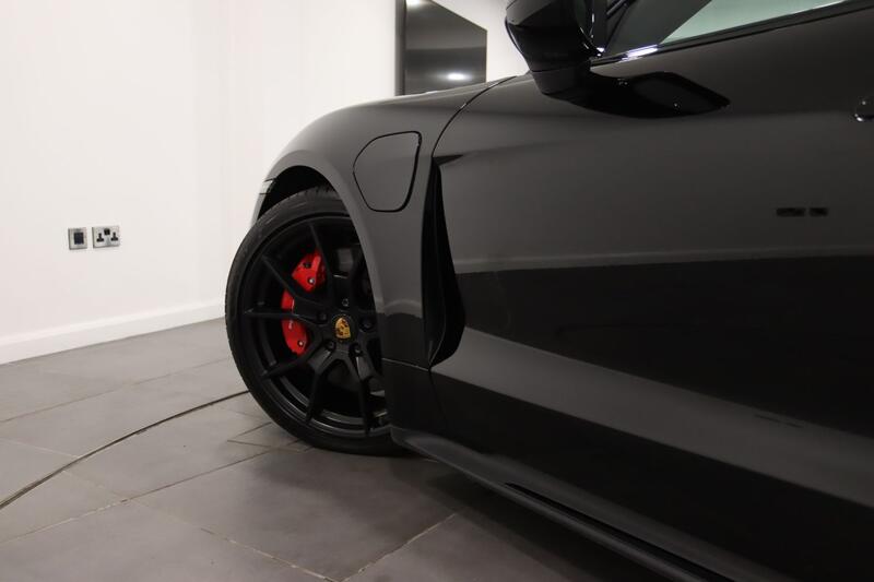 PORSCHE TAYCAN Performance Plus 93.4kWh GTS 2023