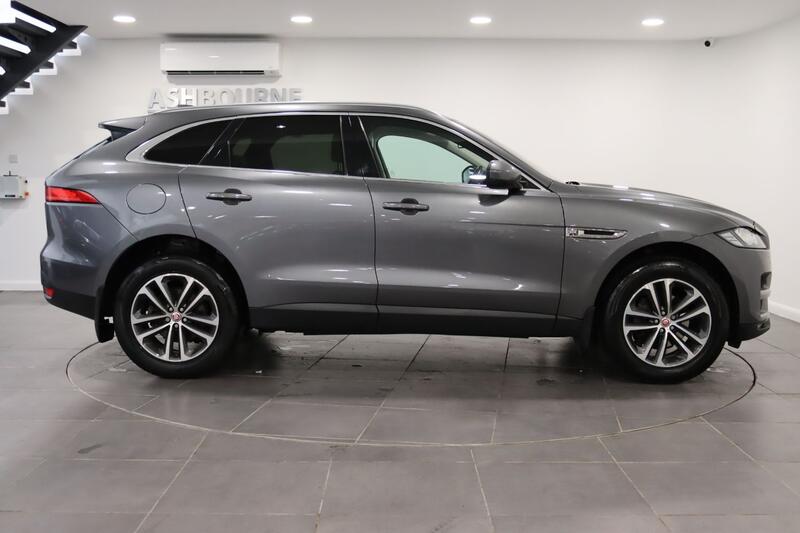 JAGUAR F-PACE 2.0 D180 Portfolio 2017