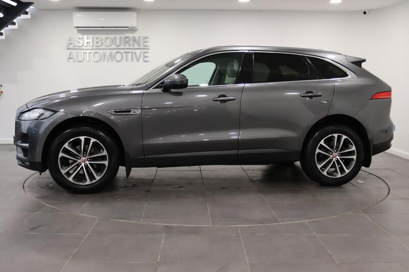 JAGUAR F-PACE 2.0 D180 Portfolio 2017