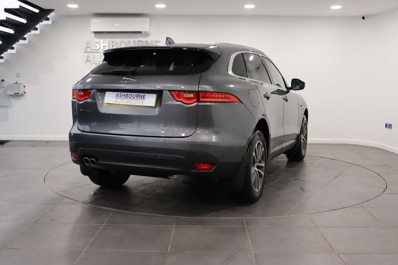 JAGUAR F-PACE 2.0 D180 Portfolio 2017