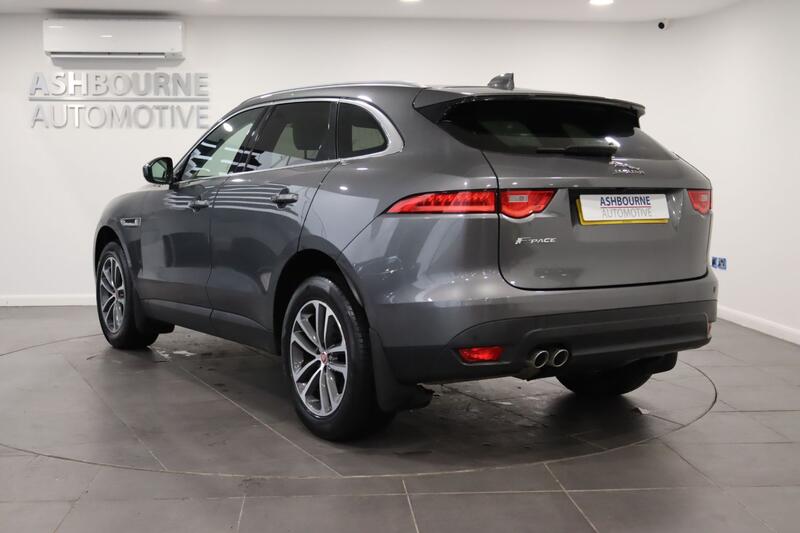 JAGUAR F-PACE 2.0 D180 Portfolio 2017