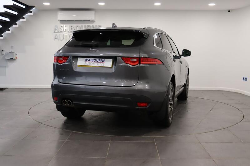 JAGUAR F-PACE 2.0 D180 Portfolio 2017