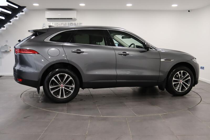 JAGUAR F-PACE 2.0 D180 Portfolio 2017
