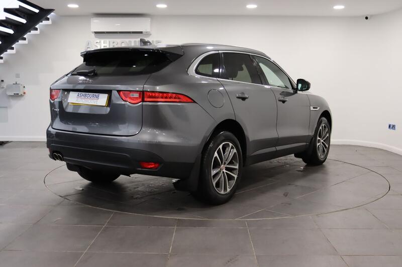 JAGUAR F-PACE 2.0 D180 Portfolio 2017