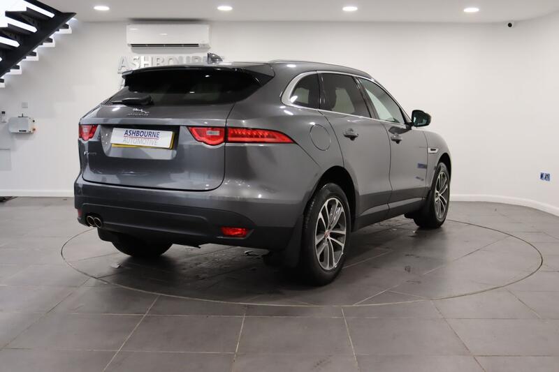 JAGUAR F-PACE 2.0 D180 Portfolio 2017