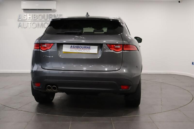 JAGUAR F-PACE 2.0 D180 Portfolio 2017