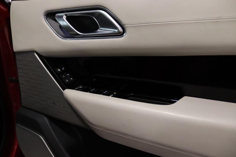 LAND ROVER RANGE ROVER VELAR 2.0 D240 R-Dynamic HSE 2019