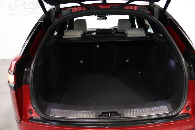 LAND ROVER RANGE ROVER VELAR 2.0 D240 R-Dynamic HSE 2019