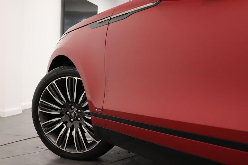 LAND ROVER RANGE ROVER VELAR 2.0 D240 R-Dynamic HSE 2019