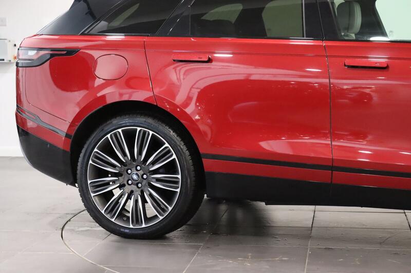 LAND ROVER RANGE ROVER VELAR 2.0 D240 R-Dynamic HSE 2019
