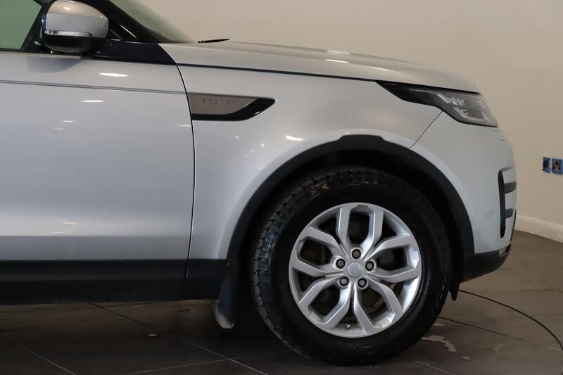 LAND ROVER DISCOVERY 3.0 TD V6 SE 2017