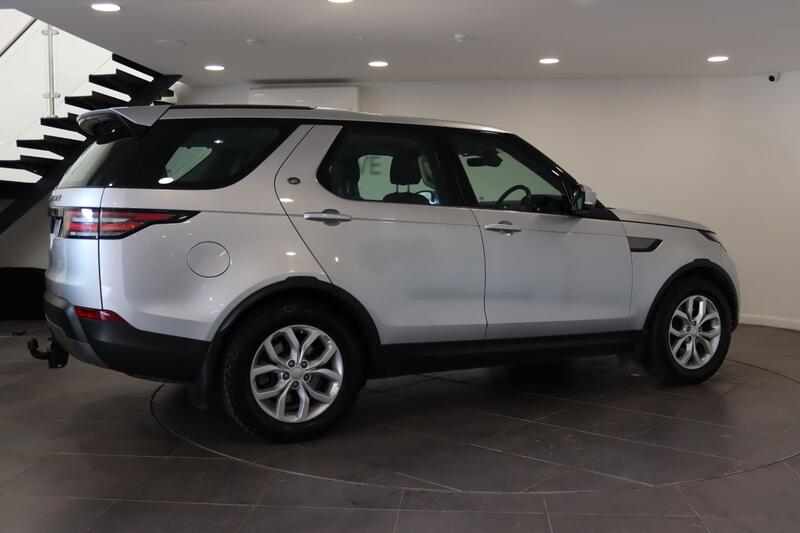 LAND ROVER DISCOVERY 3.0 TD V6 SE 2017