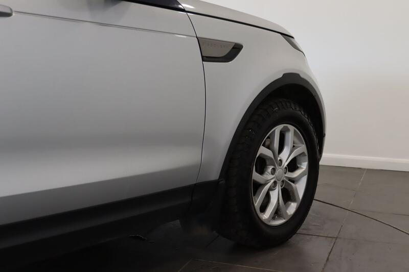 LAND ROVER DISCOVERY 3.0 TD V6 SE 2017