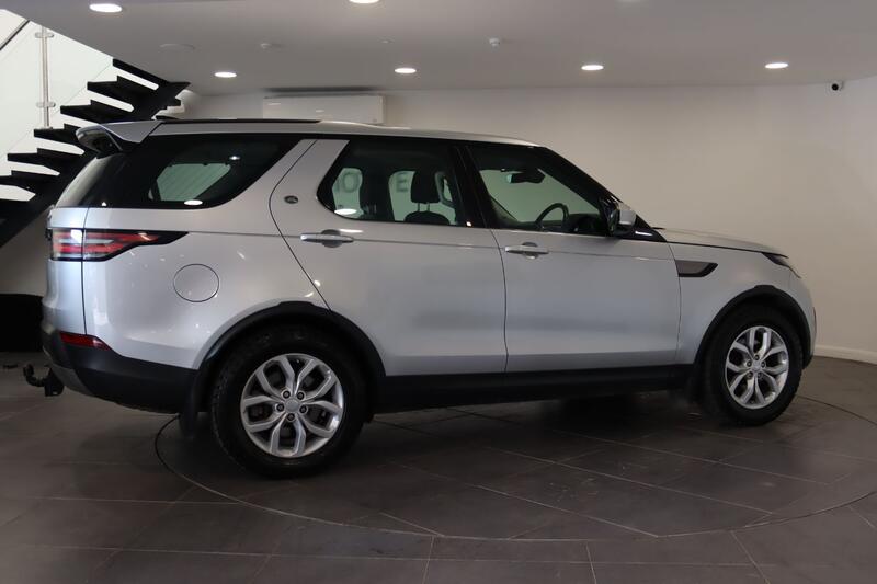LAND ROVER DISCOVERY 3.0 TD V6 SE 2017