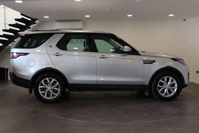 LAND ROVER DISCOVERY 3.0 TD V6 SE 2017