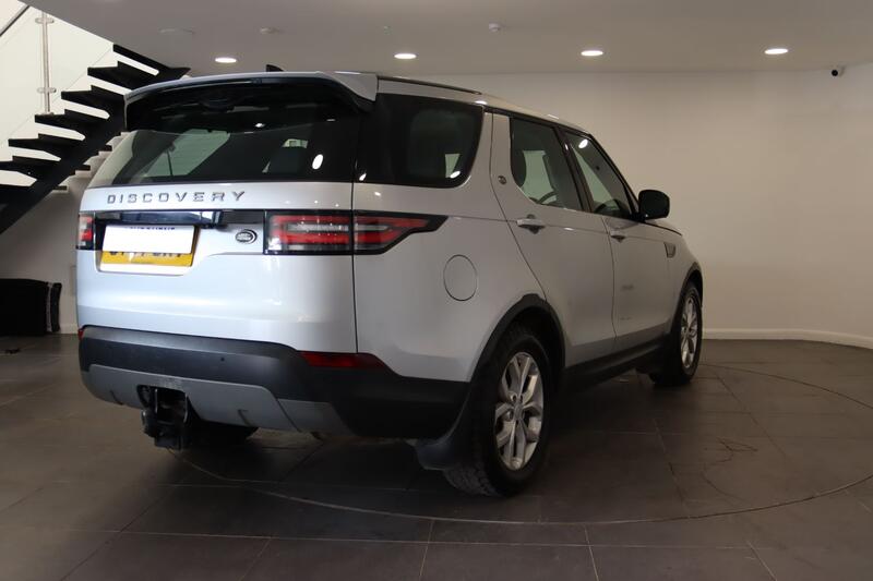 LAND ROVER DISCOVERY 3.0 TD V6 SE 2017