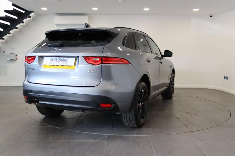 JAGUAR F-PACE 2.0 D180 Chequered Flag 2020