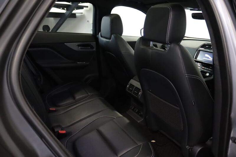 JAGUAR F-PACE 2.0 D180 Chequered Flag 2020