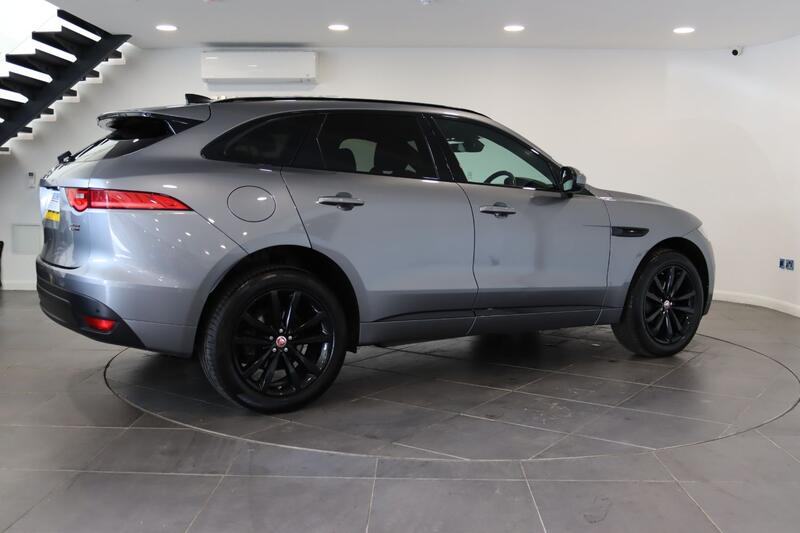 JAGUAR F-PACE 2.0 D180 Chequered Flag 2020