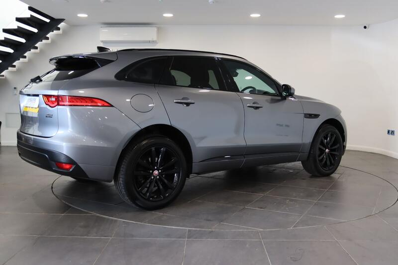JAGUAR F-PACE 2.0 D180 Chequered Flag 2020