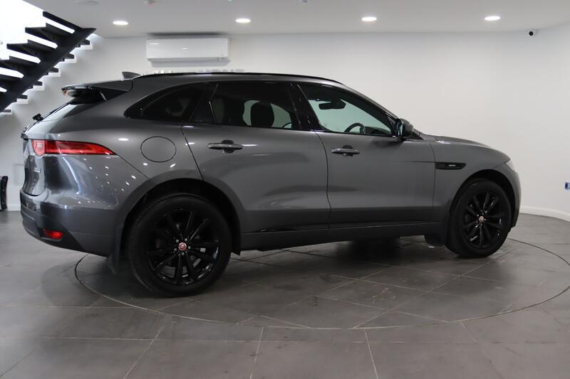 JAGUAR F-PACE 2.0 D180 R-Sport 2018
