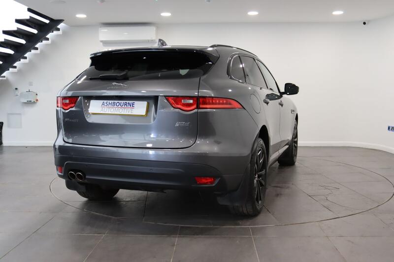 JAGUAR F-PACE 2.0 D180 R-Sport 2018