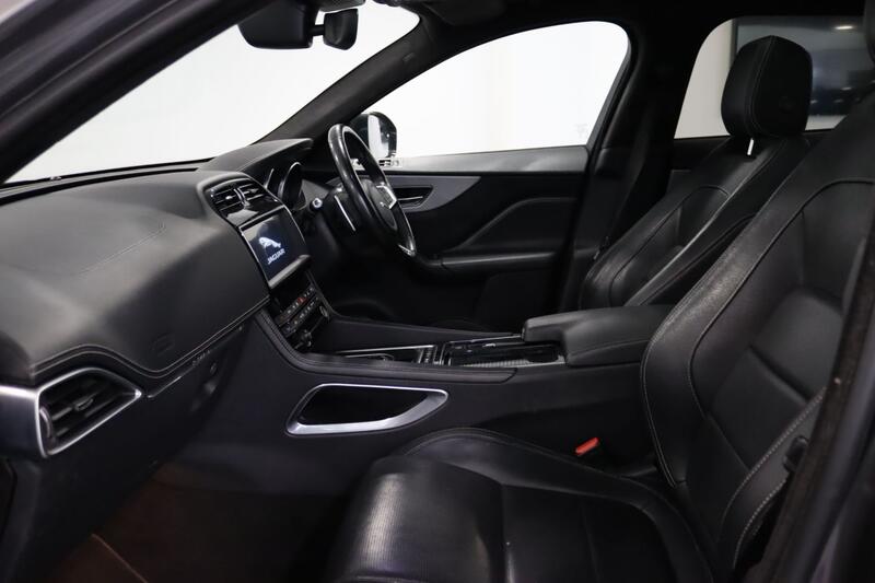 JAGUAR F-PACE 2.0 D180 R-Sport 2018