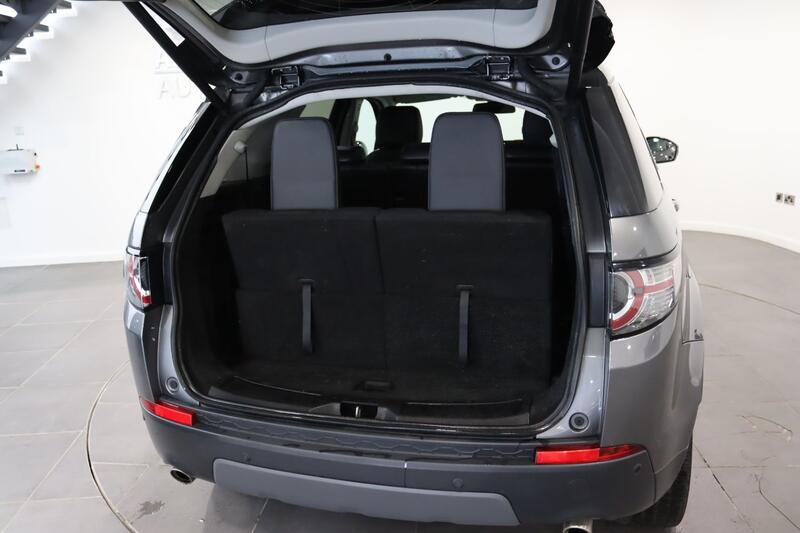 LAND ROVER DISCOVERY SPORT 2.0 TD4 HSE Black 2017