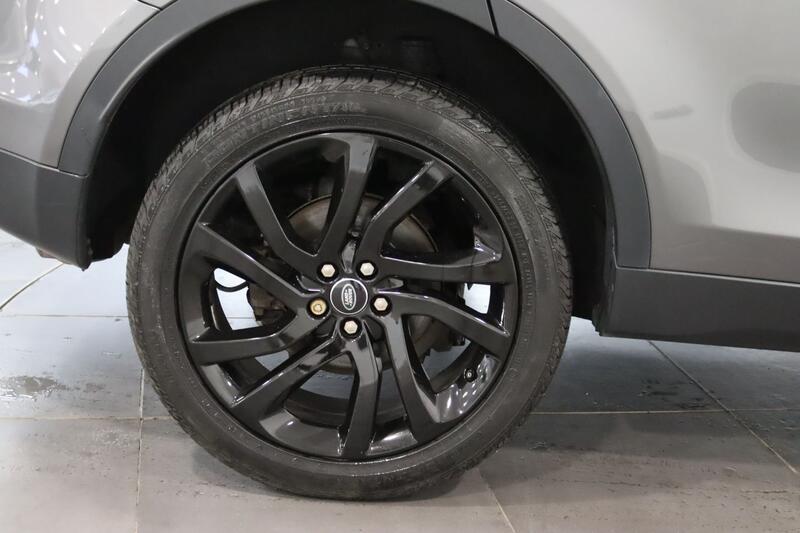 LAND ROVER DISCOVERY SPORT 2.0 TD4 HSE Black 2017