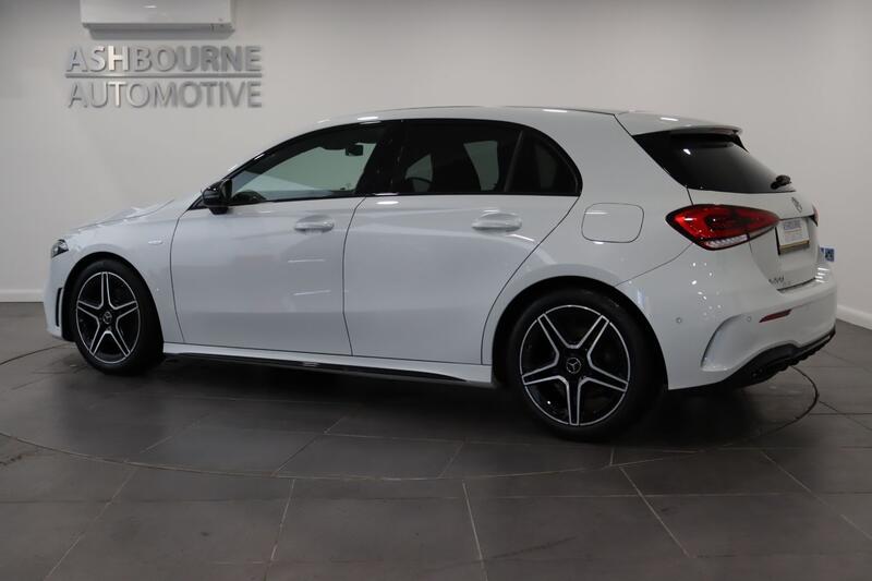 MERCEDES-BENZ A CLASS 1.3 A200 AMG Line Edition 2022