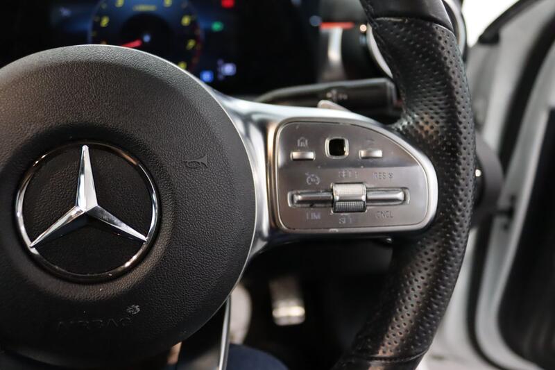MERCEDES-BENZ A CLASS 1.3 A200 AMG Line Edition 2022