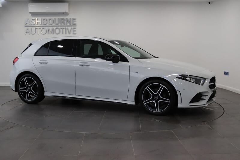 MERCEDES-BENZ A CLASS 1.3 A200 AMG Line Edition 2022