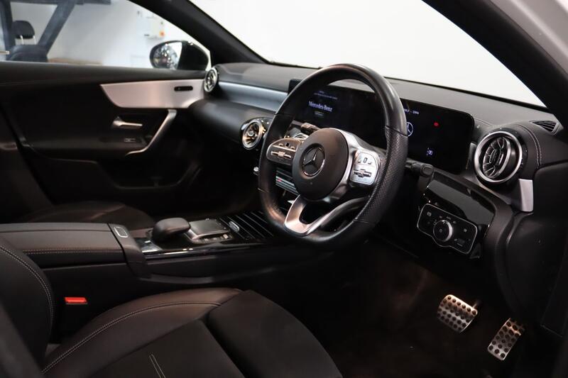 MERCEDES-BENZ A CLASS 1.3 A200 AMG Line Edition 2022