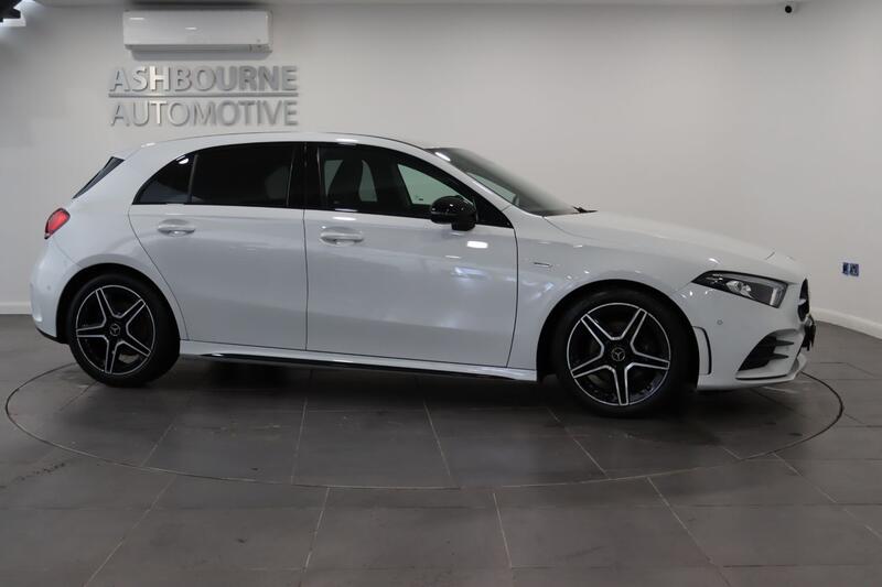 MERCEDES-BENZ A CLASS 1.3 A200 AMG Line Edition 2022