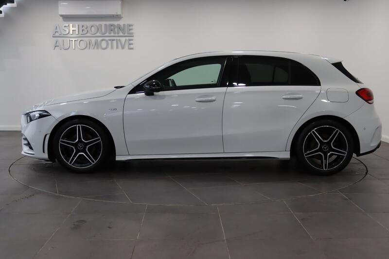 MERCEDES-BENZ A CLASS 1.3 A200 AMG Line Edition 2022