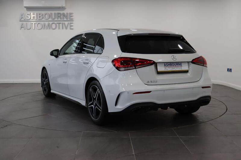 MERCEDES-BENZ A CLASS 1.3 A200 AMG Line Edition 2022