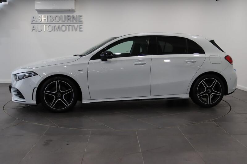 MERCEDES-BENZ A CLASS 1.3 A200 AMG Line Edition 2022
