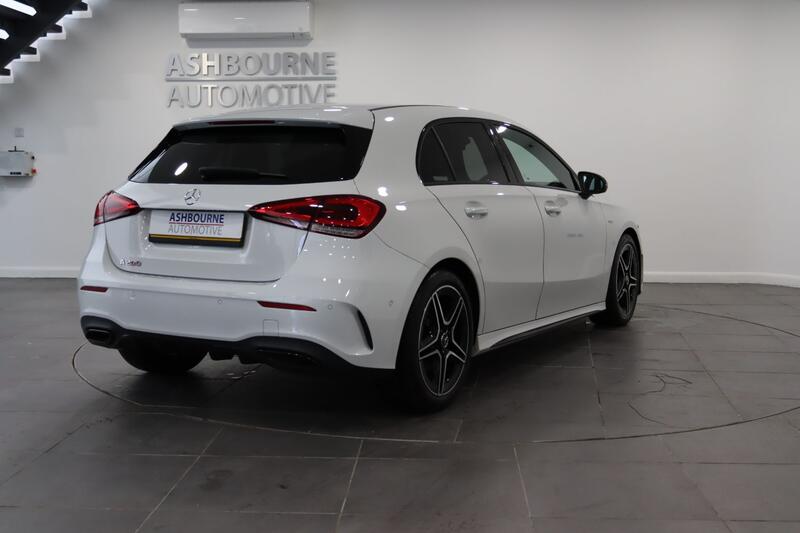 MERCEDES-BENZ A CLASS 1.3 A200 AMG Line Edition 2022