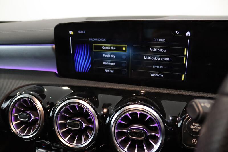 MERCEDES-BENZ A CLASS 1.3 A200 AMG Line Edition 2022