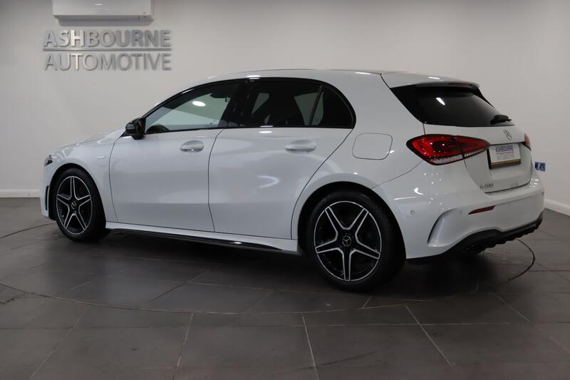 MERCEDES-BENZ A CLASS 1.3 A200 AMG Line Edition 2022