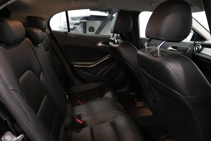 MERCEDES-BENZ GLA CLASS 1.6 GLA200 Sport 2019