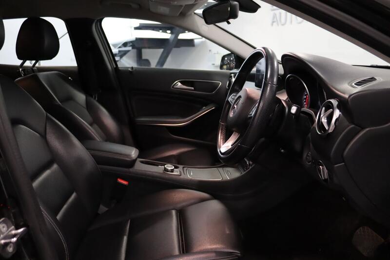 MERCEDES-BENZ GLA CLASS 1.6 GLA200 Sport 2019