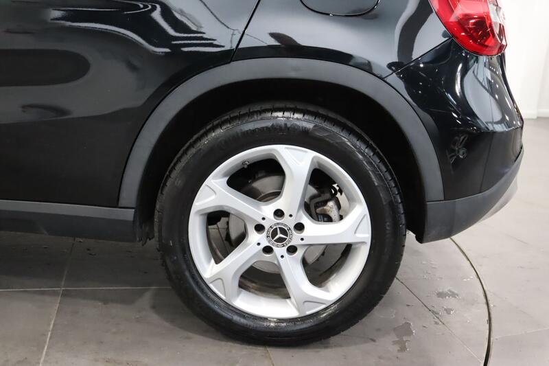 MERCEDES-BENZ GLA CLASS 1.6 GLA200 Sport 2019