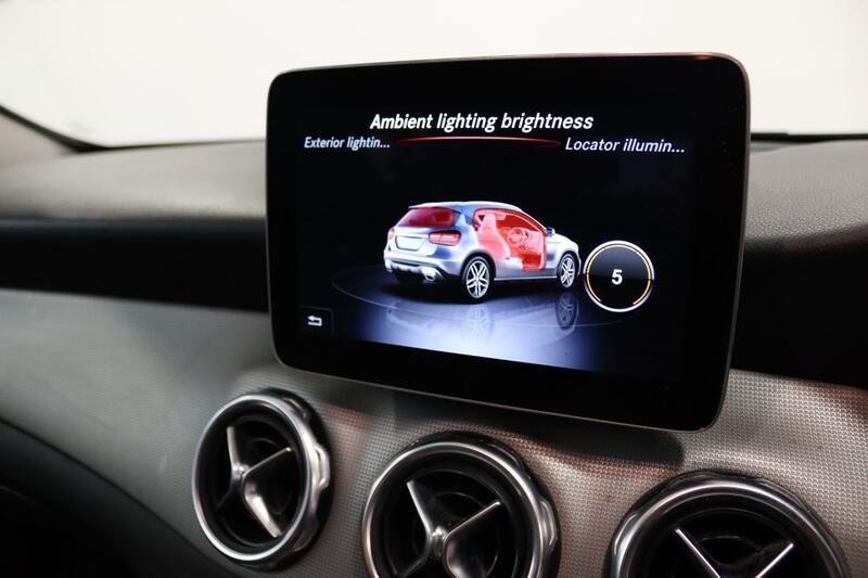 MERCEDES-BENZ GLA CLASS 1.6 GLA200 Sport 2019