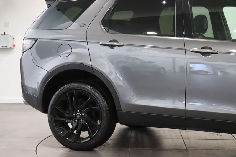 LAND ROVER DISCOVERY SPORT 2.0 TD4 HSE Luxury 2017