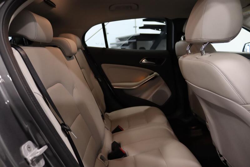 MERCEDES-BENZ GLA CLASS 2.1 GLA200d Sport 2017