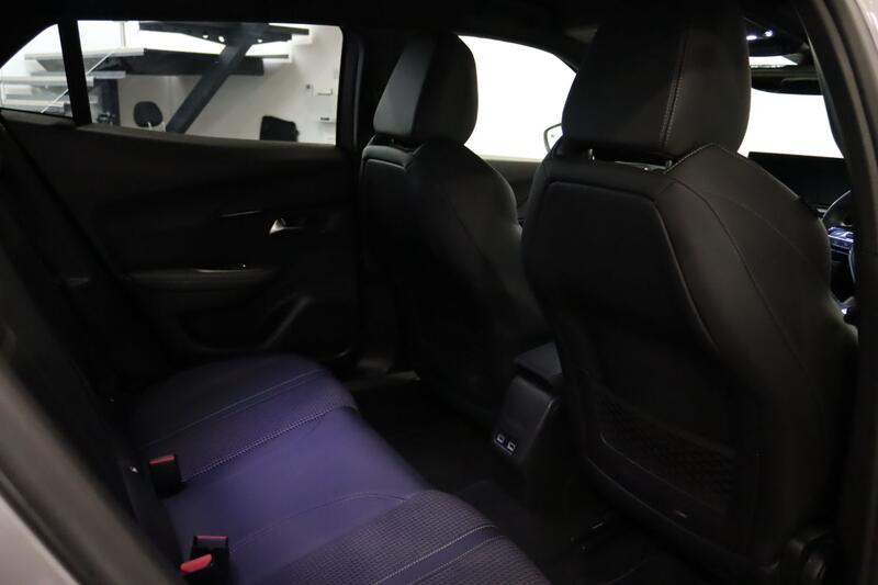 PEUGEOT 2008 1.2 PureTech GT 2021