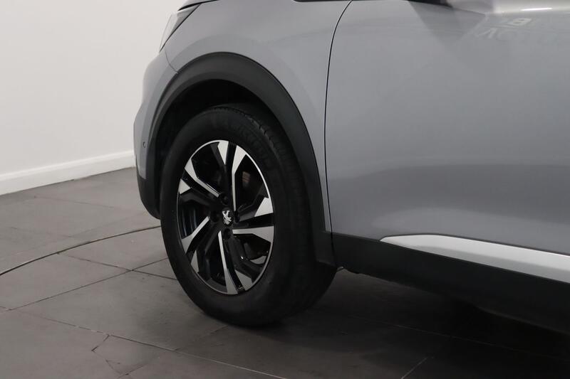 PEUGEOT 2008 1.2 PureTech GT 2021