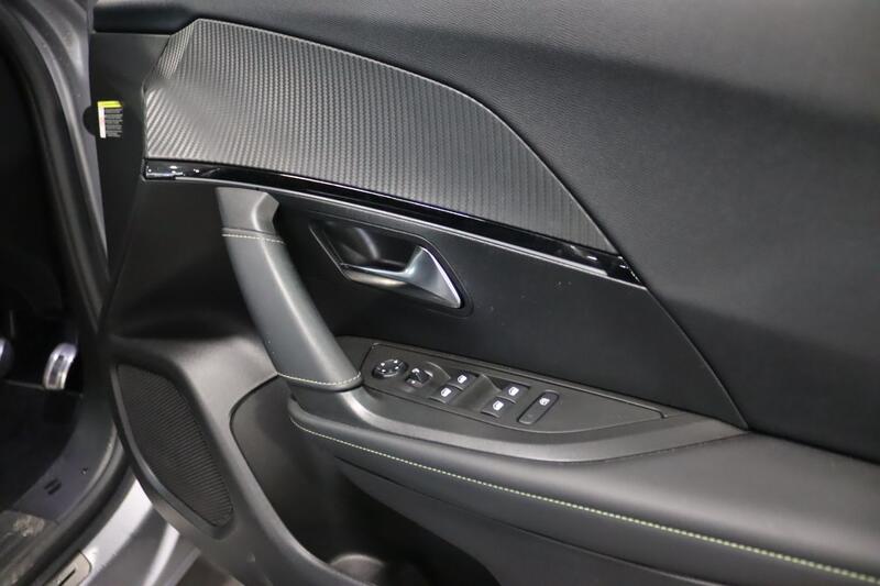 PEUGEOT 2008 1.2 PureTech GT 2021